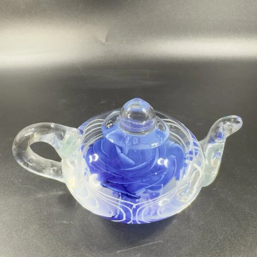Dynasty Gallery Glass Teapot Carafe Jug Blue With White‎ Swirls Paperweight VTG